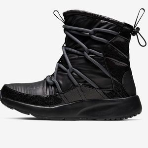 Nike Tanjun High Rise Sneakers- Size 6 - Box not included.